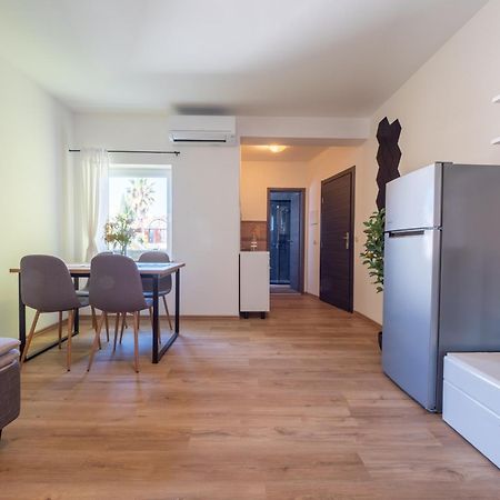 Cozy Apartment With Breakfast On Request 1 Pula Buitenkant foto