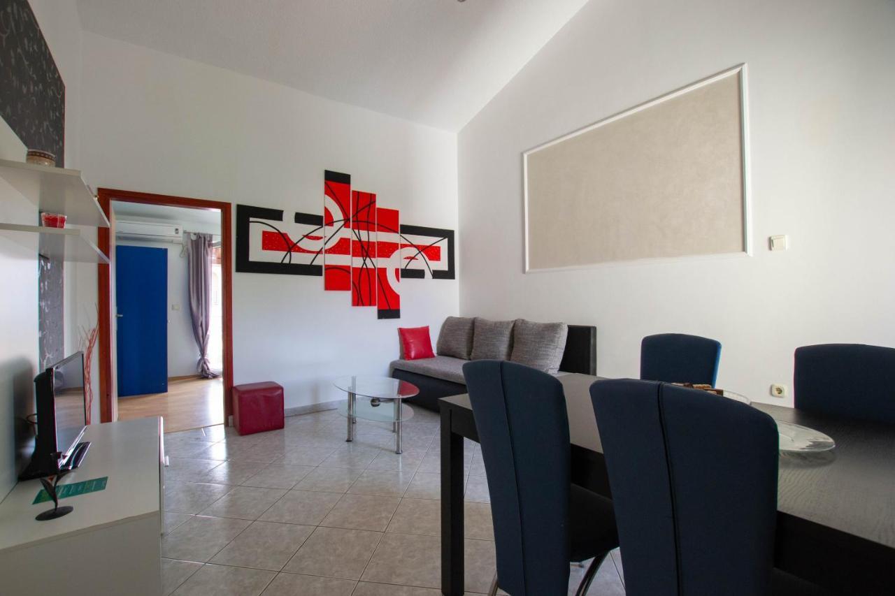 Cozy Apartment With Breakfast On Request 1 Pula Buitenkant foto