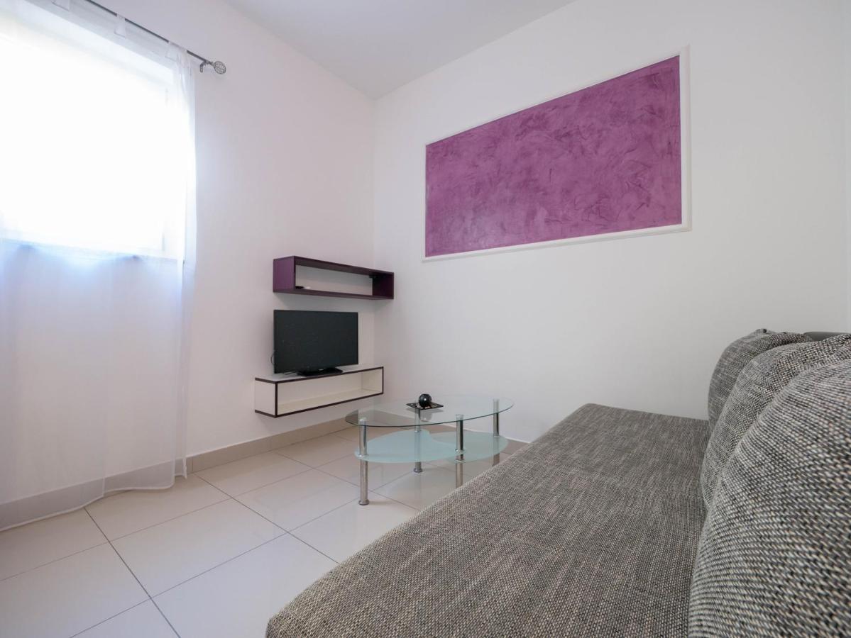 Cozy Apartment With Breakfast On Request 1 Pula Buitenkant foto