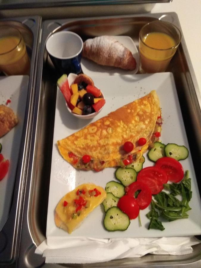 Cozy Apartment With Breakfast On Request 1 Pula Buitenkant foto