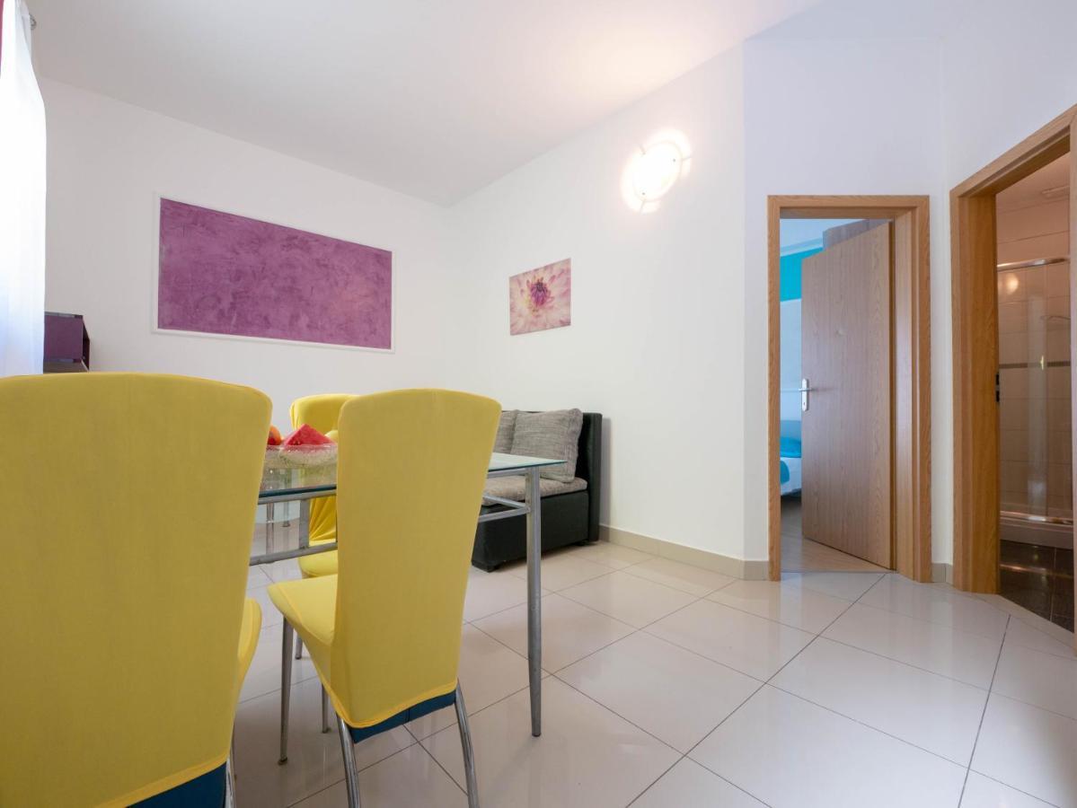 Cozy Apartment With Breakfast On Request 1 Pula Buitenkant foto